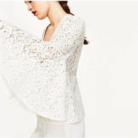 Zara Tops - Zara Flare Sleeve Lace Top‎ Size XS Ivory Womens VNeck Romantic NEW